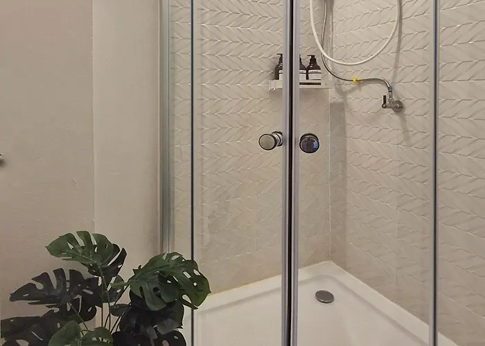 Townhouse At Yaek Lam Sali Station For 6 Pax Apartment
